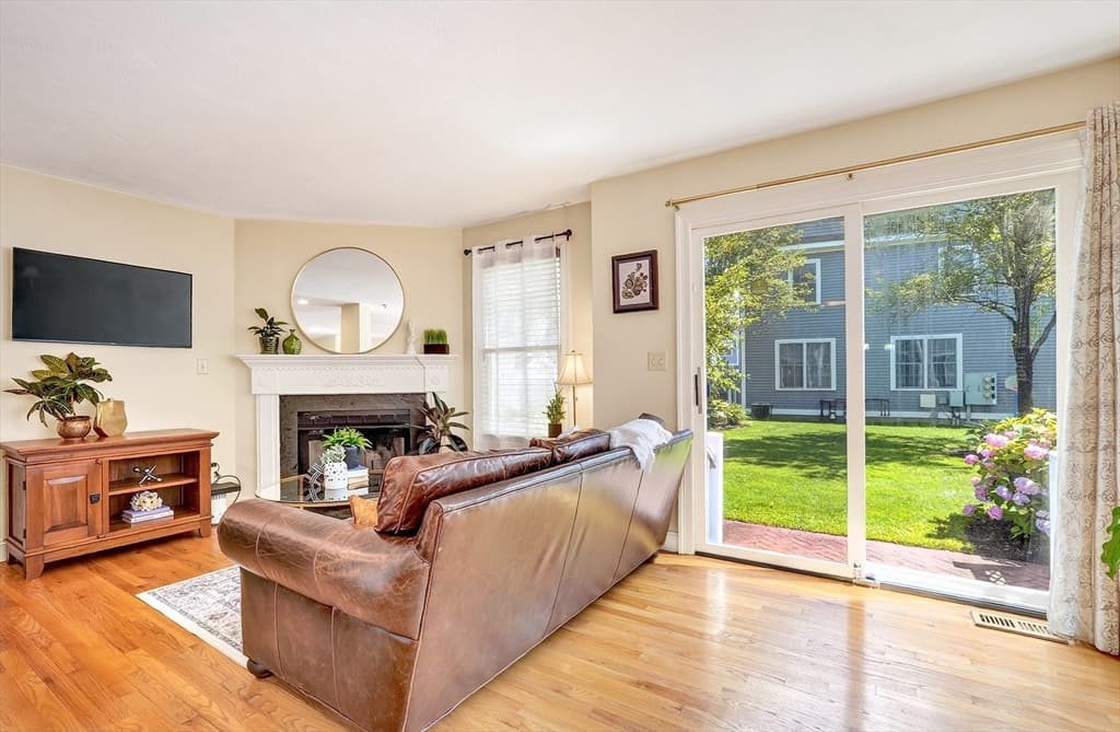 Condomínio em Woburn — foto 6