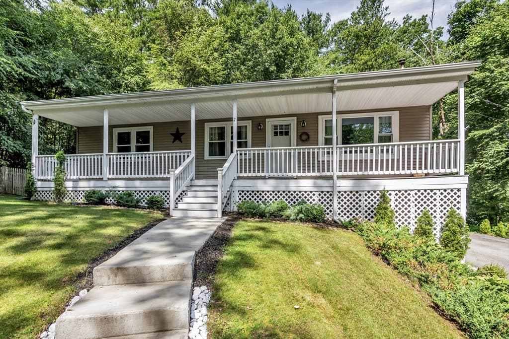 Casa em Millbury — foto 2