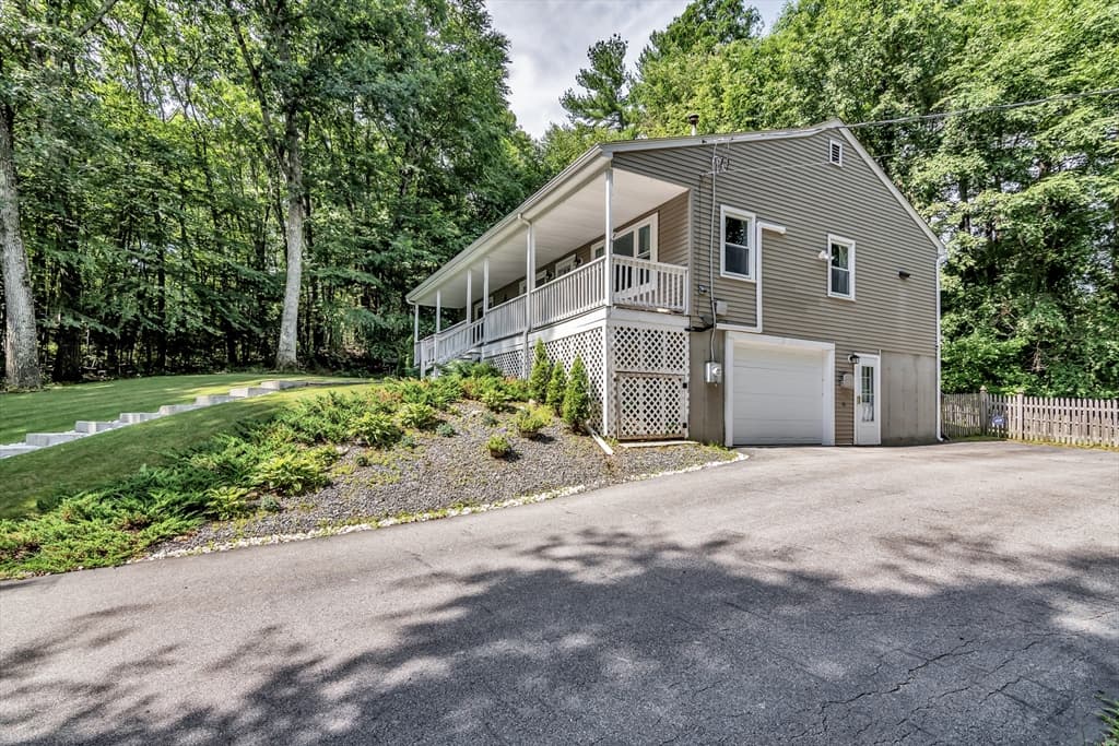 Casa em Millbury — foto 4