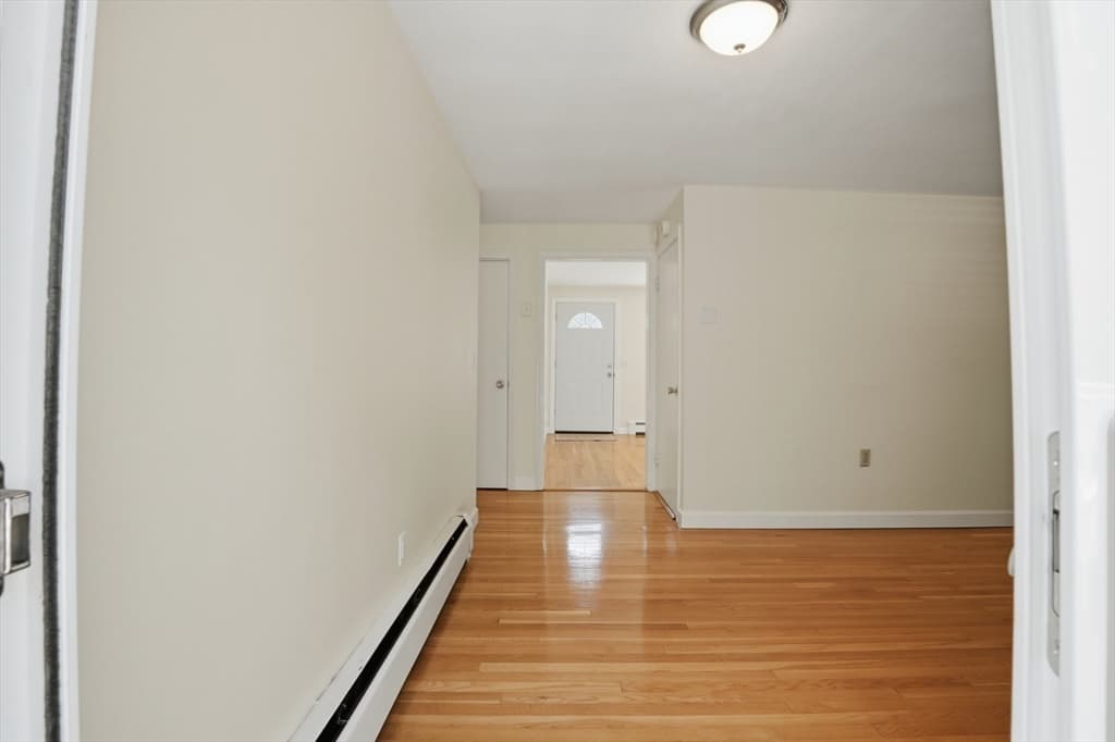 Casa em Attleboro — foto 9