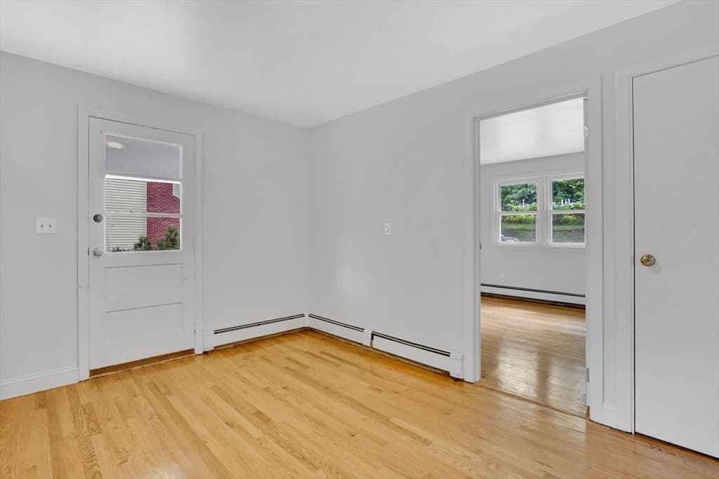 Casa em Chicopee — foto 8