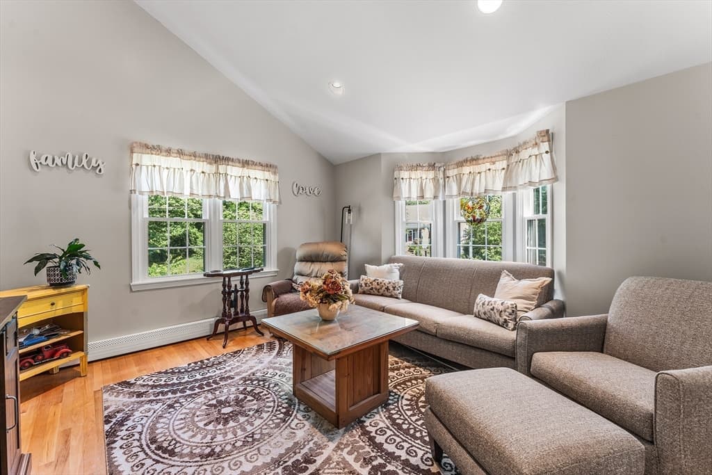 Casa em East Bridgewater — foto 7