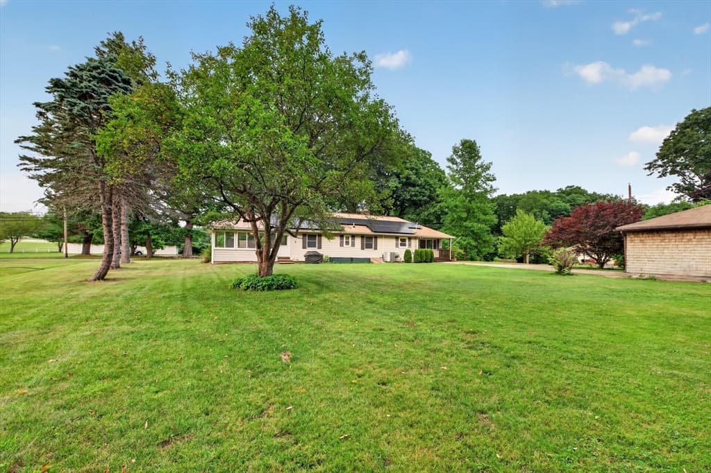Casa em West Brookfield — foto 6