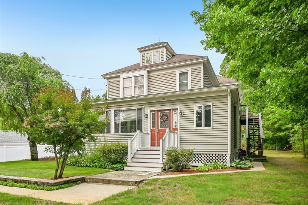 Casa em Dracut