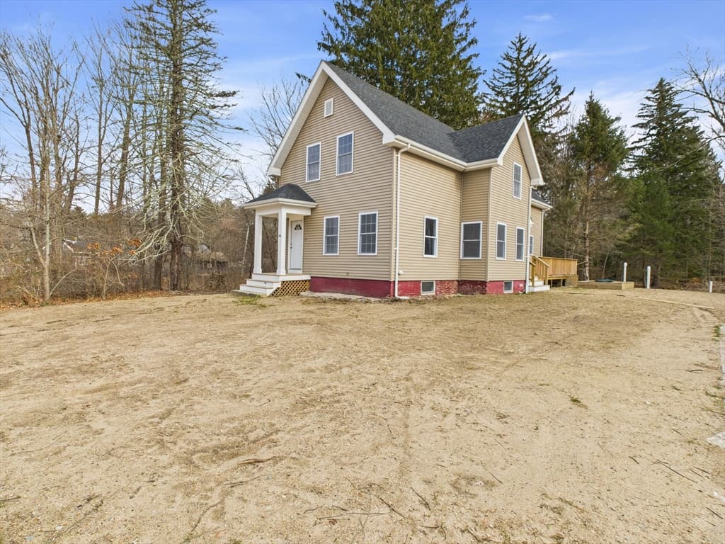 Casa em East Bridgewater