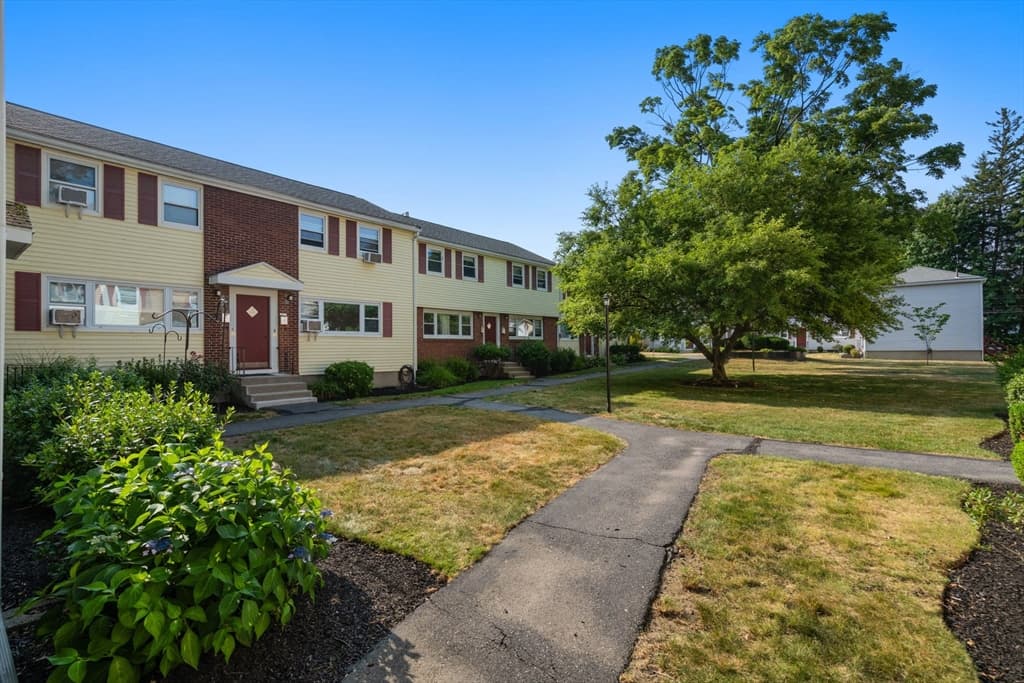 Condomínio em Framingham — foto 2