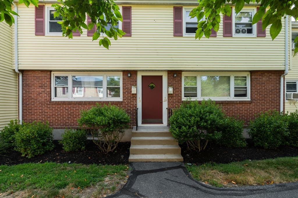 Condomínio em Framingham