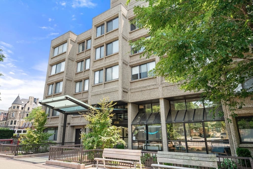 Condomínio em Brookline