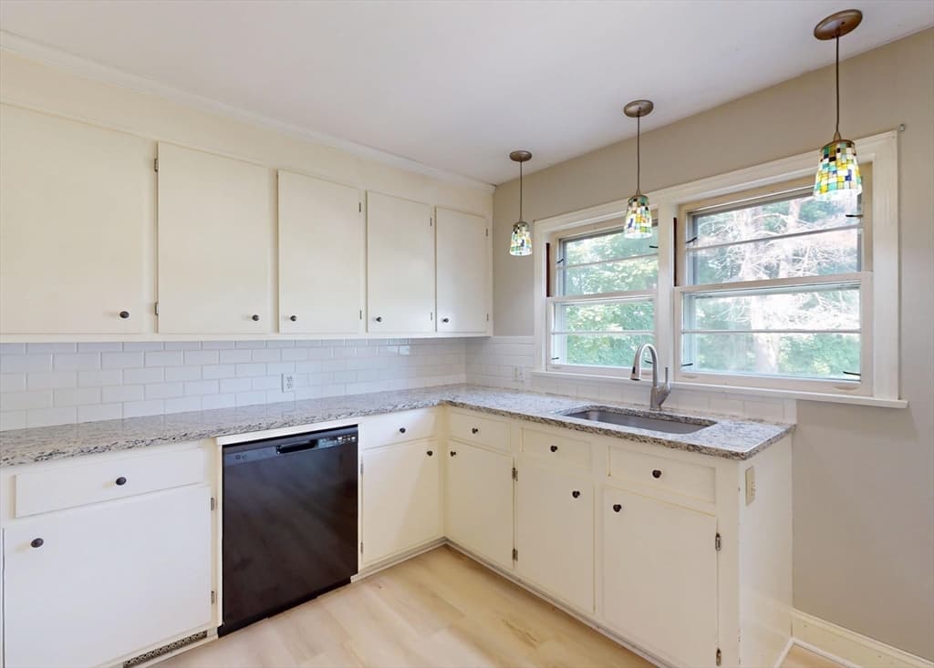 Casa em Montague — foto 6