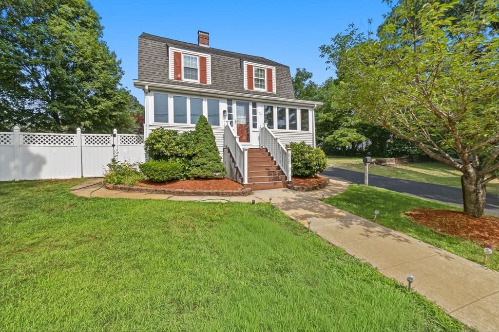 Casa em Woburn