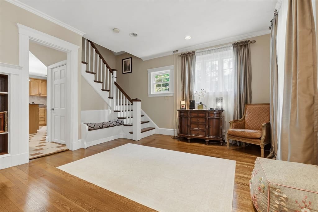 Casa em Woburn — foto 8