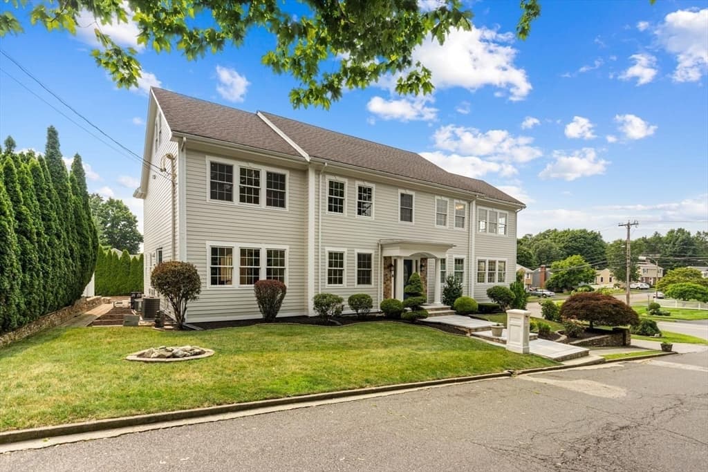 Casa em Stoneham — foto 2