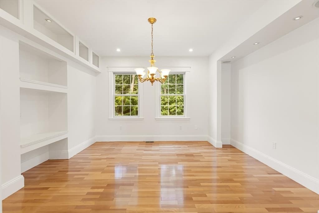 Casa em Stoneham — foto 9