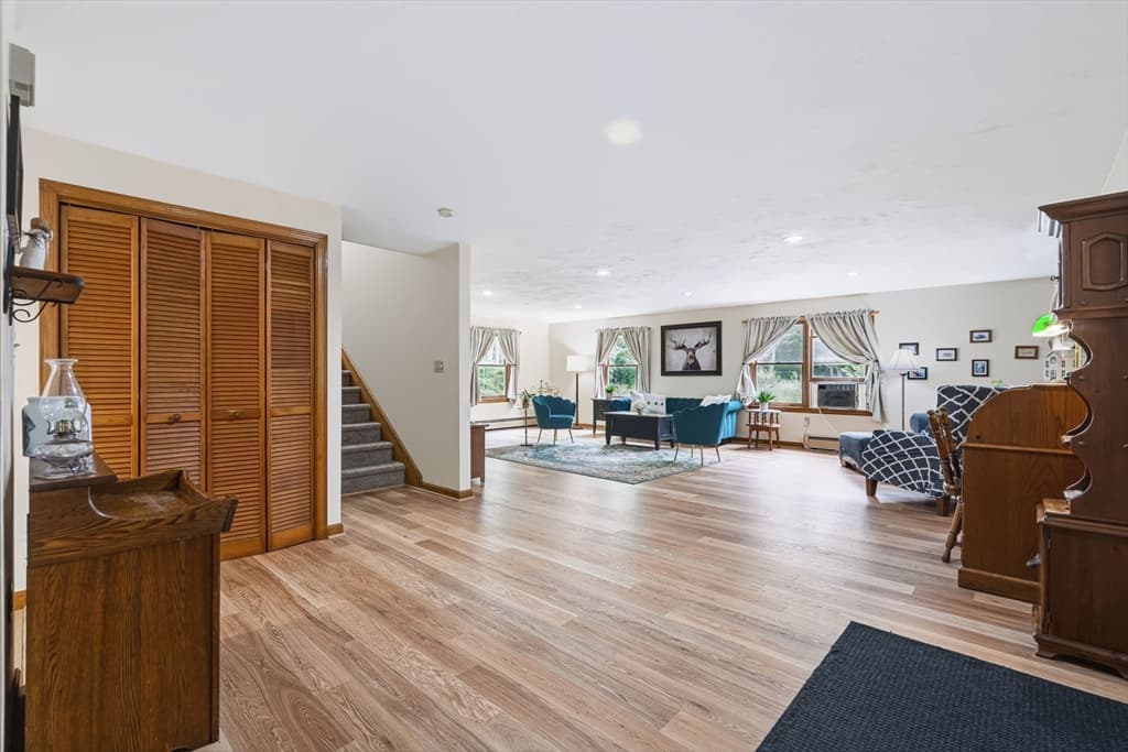 Casa em Foxboro — foto 5