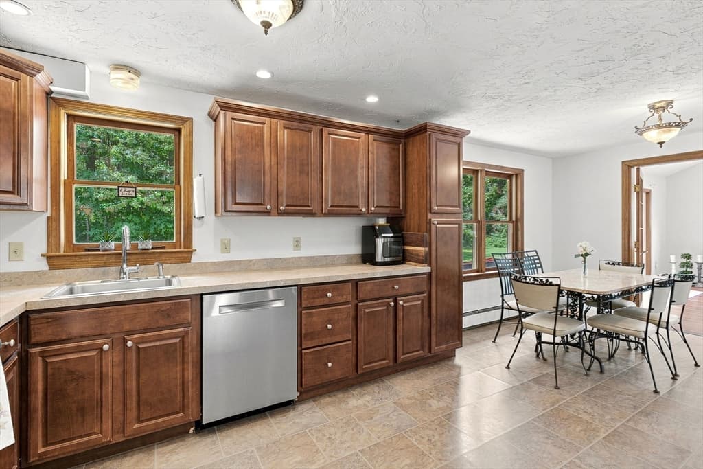 Casa em Maynard — foto 8