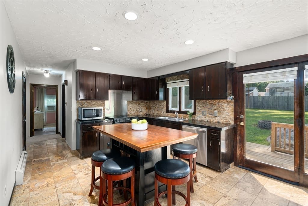 Casa em Acushnet — foto 8