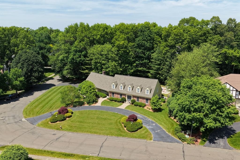 Casa em Longmeadow — foto 2