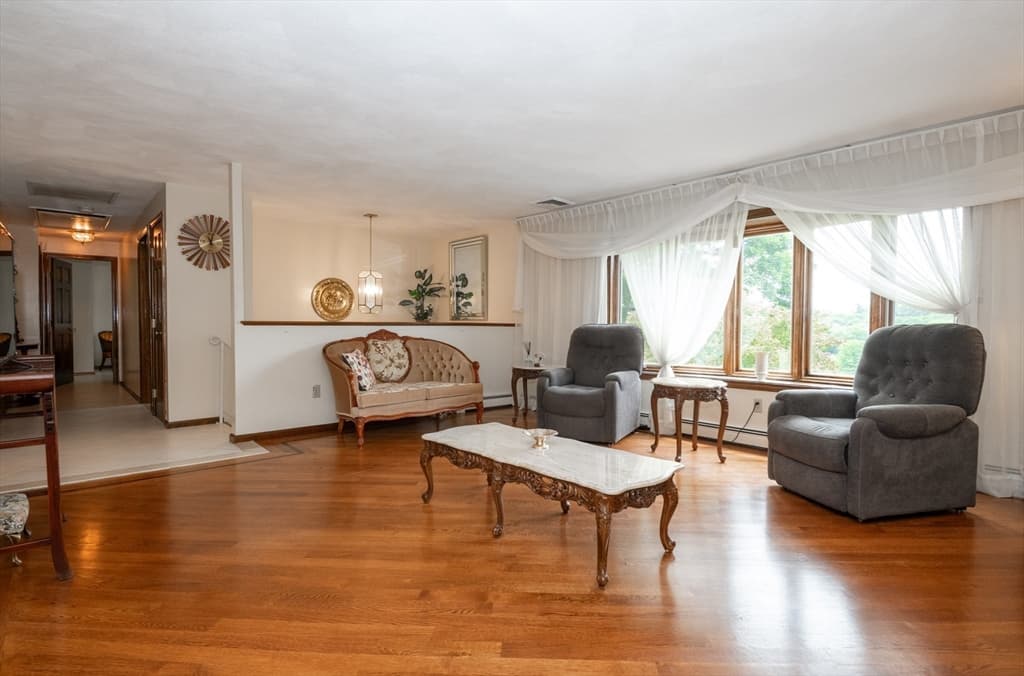 Casa em Stoneham — foto 7