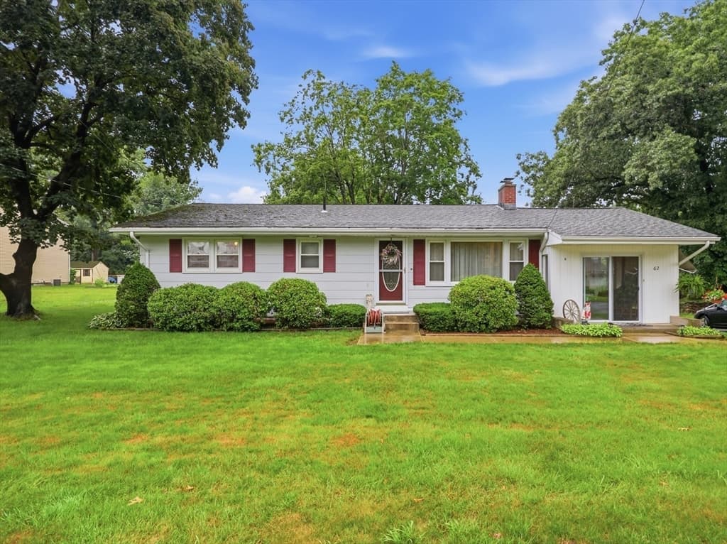 Casa em South Hadley — foto 2