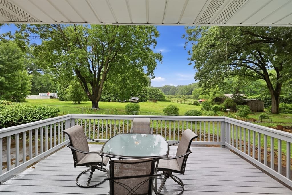 Casa em South Hadley — foto 6