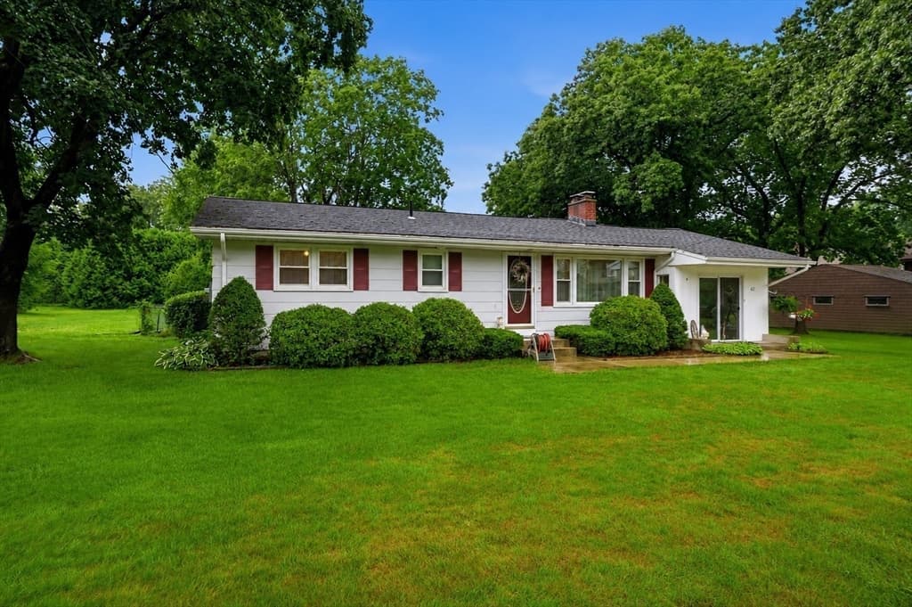 Casa em South Hadley — foto 3