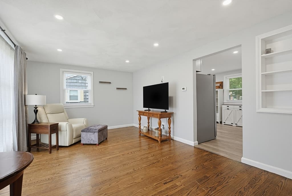 Casa em North Attleboro — foto 3