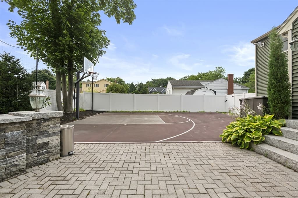 Casa em Peabody — foto 6