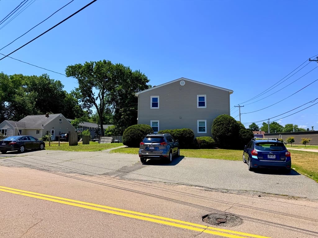 Multi-família em North Attleboro — foto 3