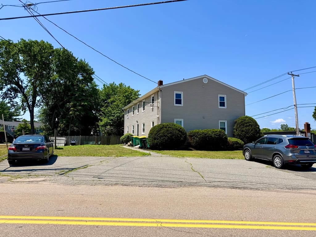 Multi-família em North Attleboro — foto 4
