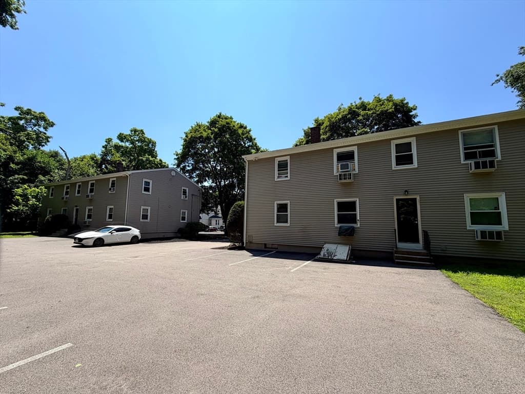 Multi-família em North Attleboro — foto 4