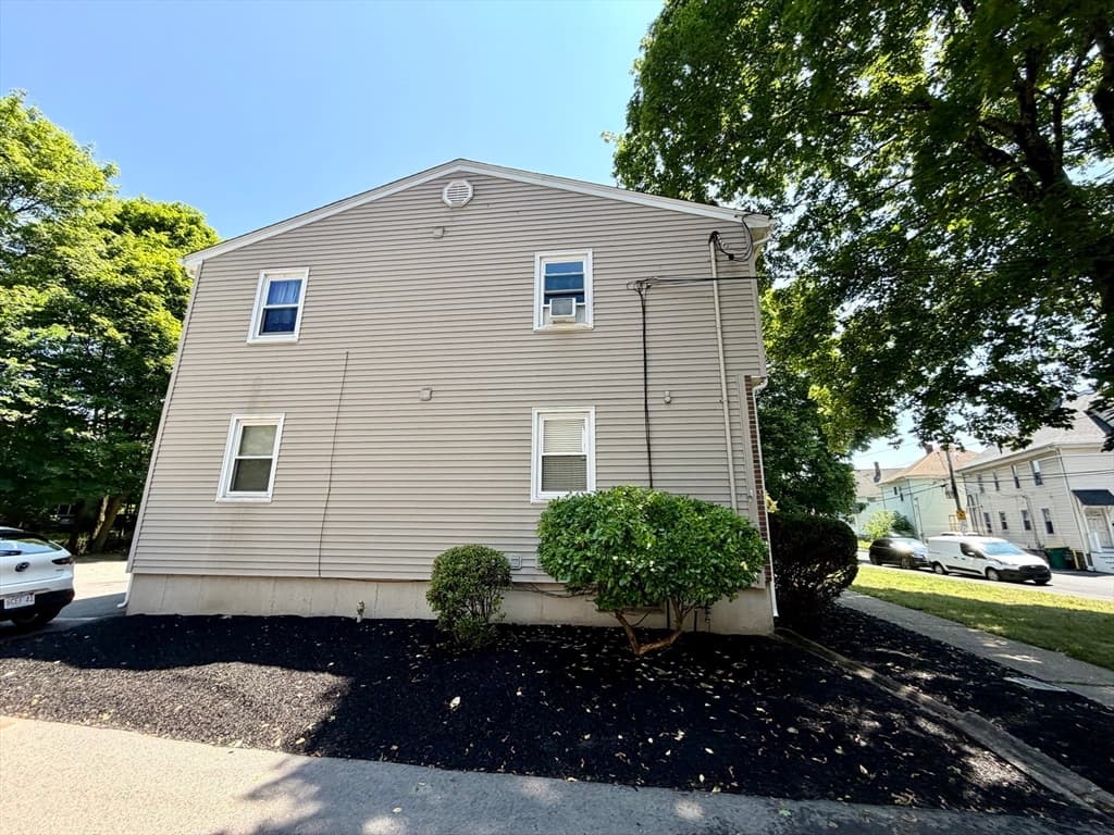 Multi-família em North Attleboro — foto 4