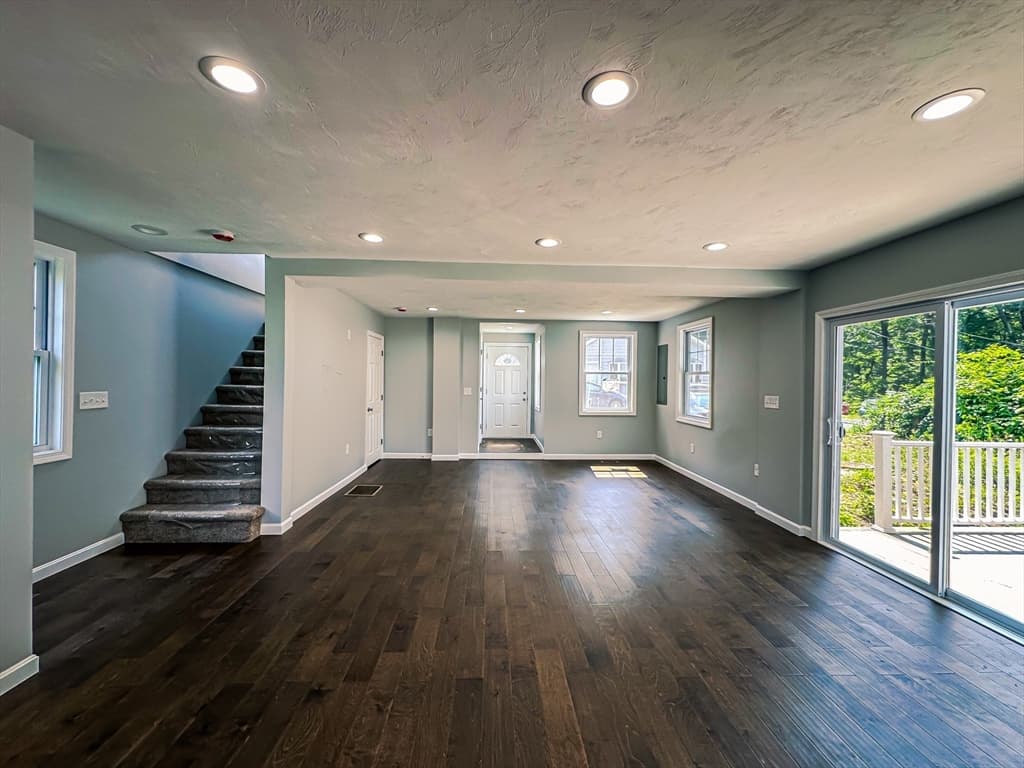 Casa em Northborough — foto 7