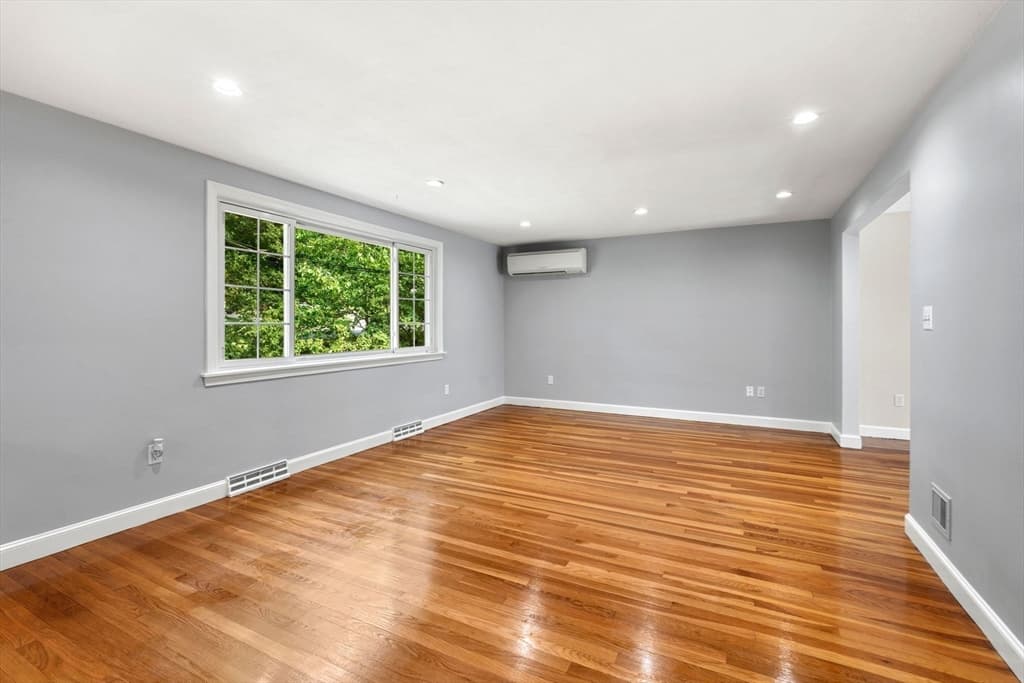 Casa em Framingham — foto 6