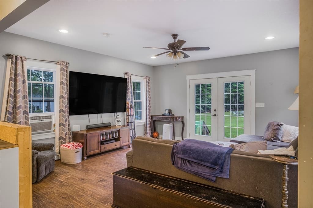 Casa em East Longmeadow — foto 8