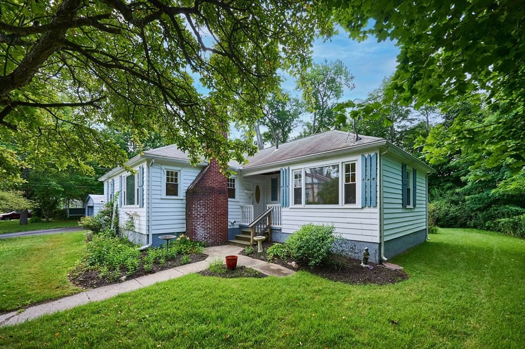 Casa em Easthampton — foto 3