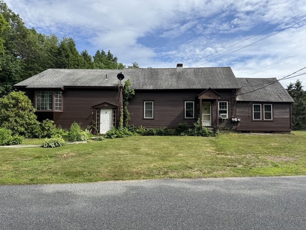 Multi-família em Bernardston