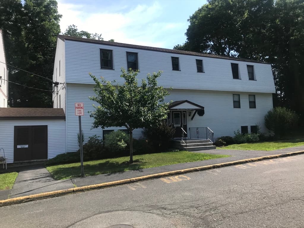 Condomínio em Saugus
