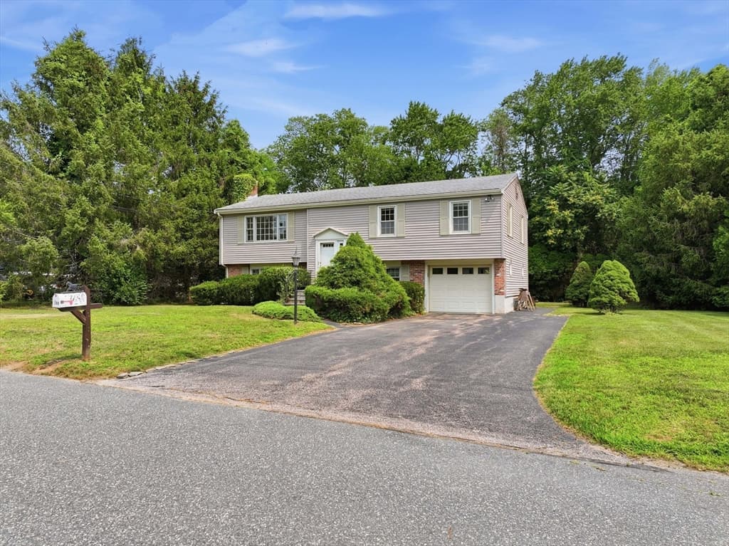 Casa em Holliston — foto 2