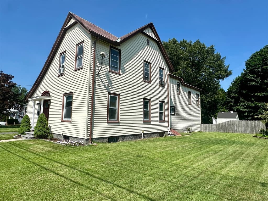 Multi-família em Chicopee — foto 2