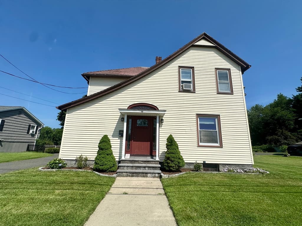 Multi-família em Chicopee