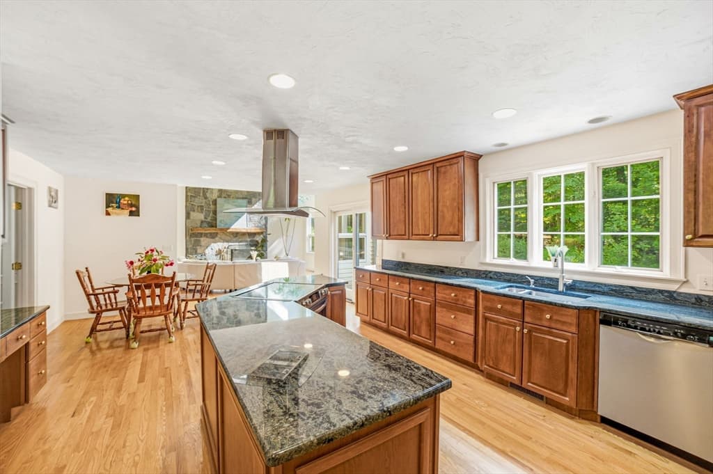 Casa em Boxborough — foto 7