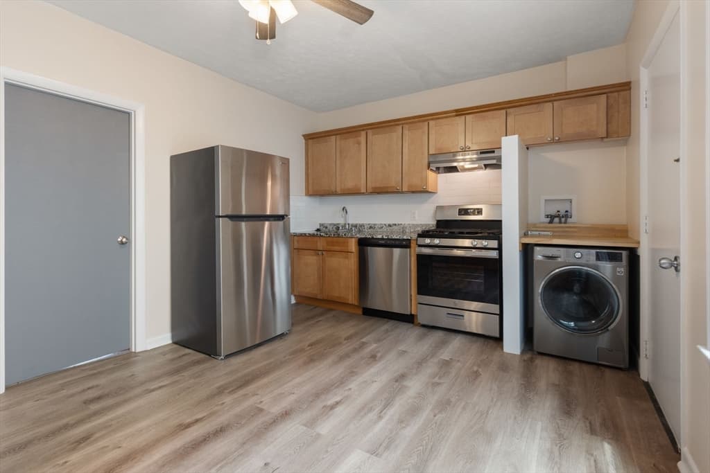 Multi-família em Brookline — foto 4