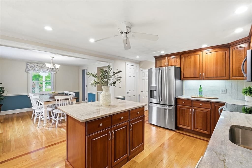 Multi-família em Bedford — foto 4