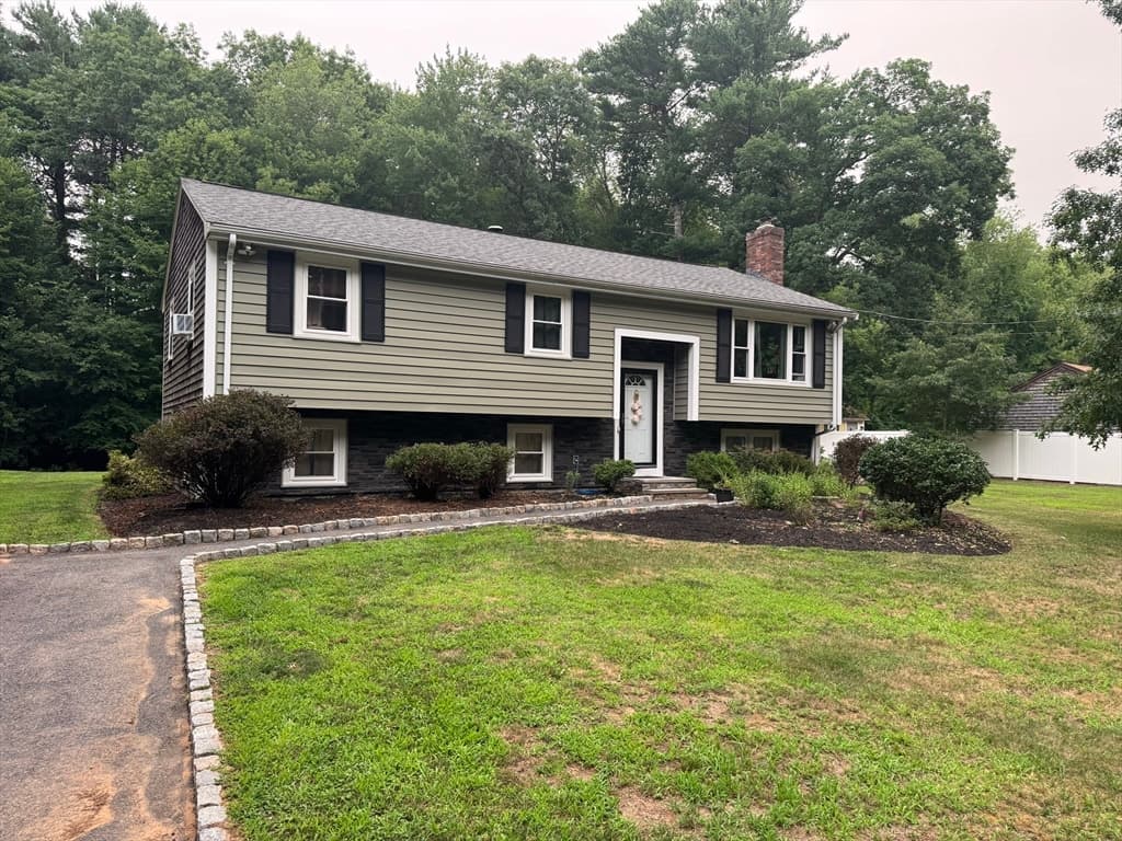 Casa em Raynham — foto 2