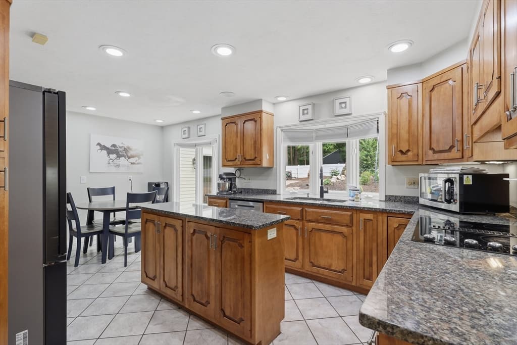 Casa em Northborough — foto 5