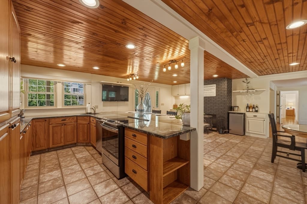 Casa em Tewksbury — foto 4