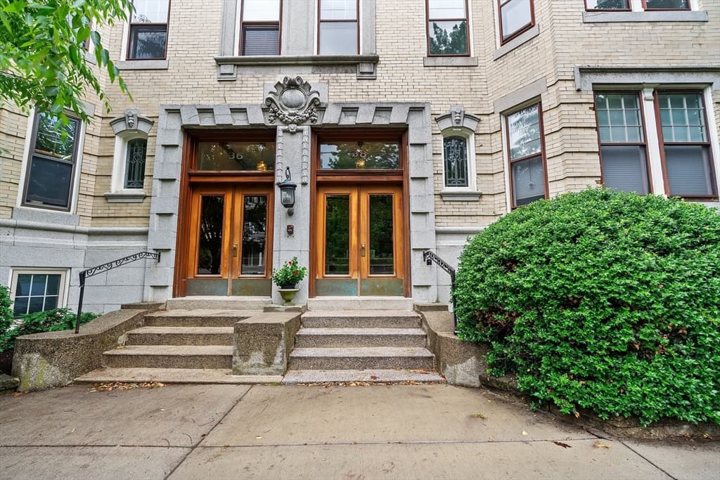 Condomínio em Brookline
