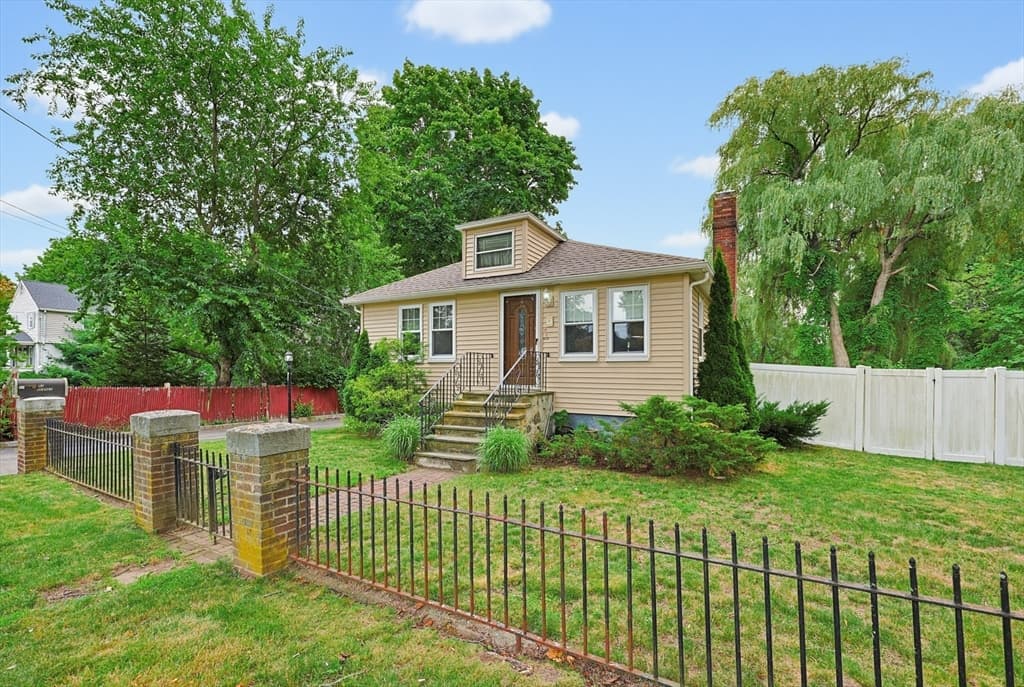 Casa em Peabody — foto 2