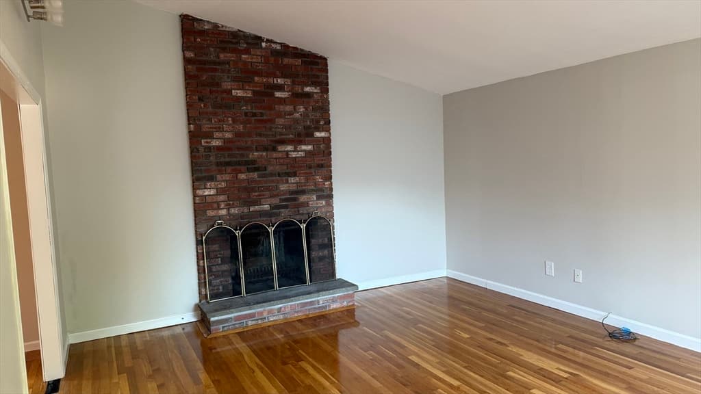 Casa em Framingham — foto 6