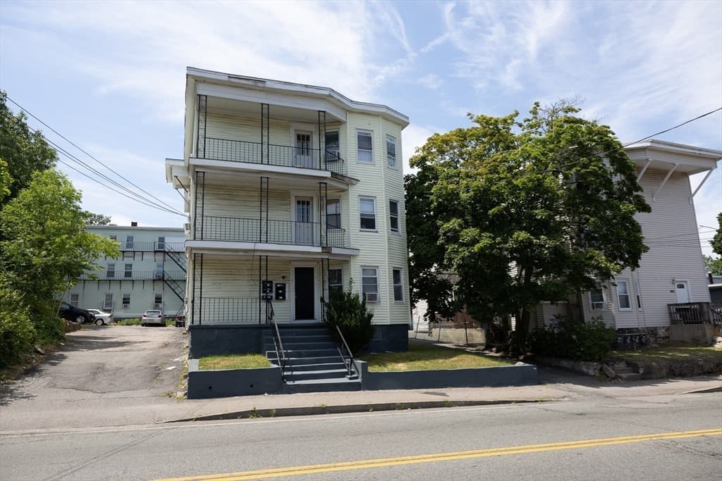 Multi-família em Brockton — foto 7